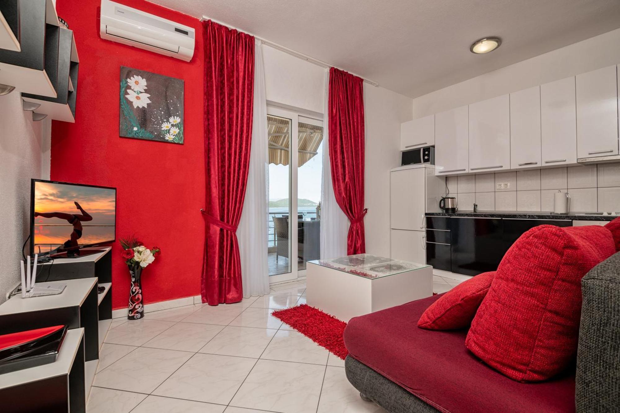 Villa San Neum Room photo