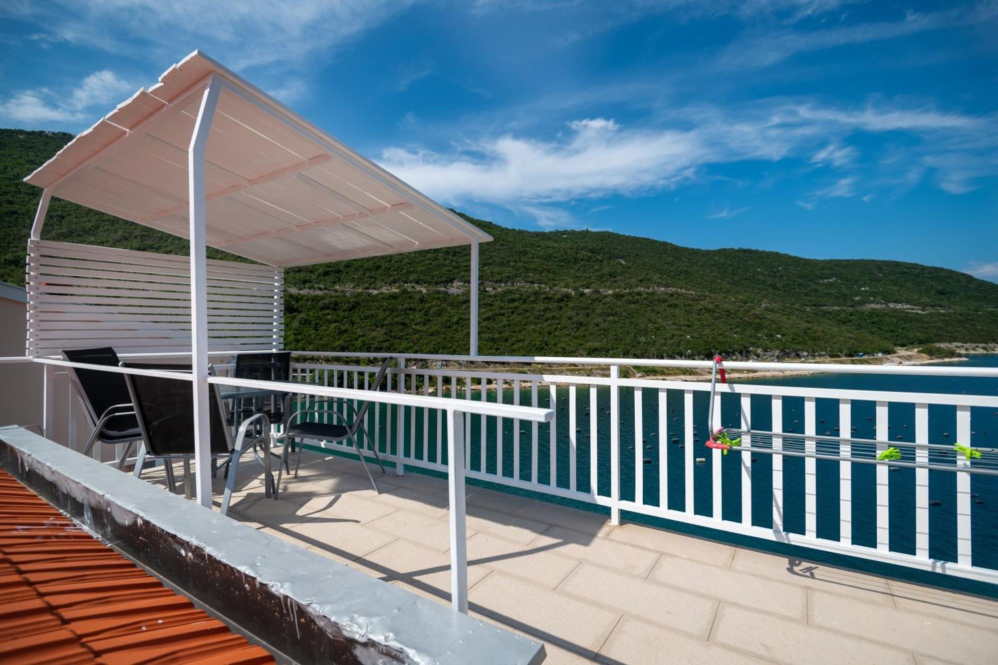 Villa San Neum Room photo