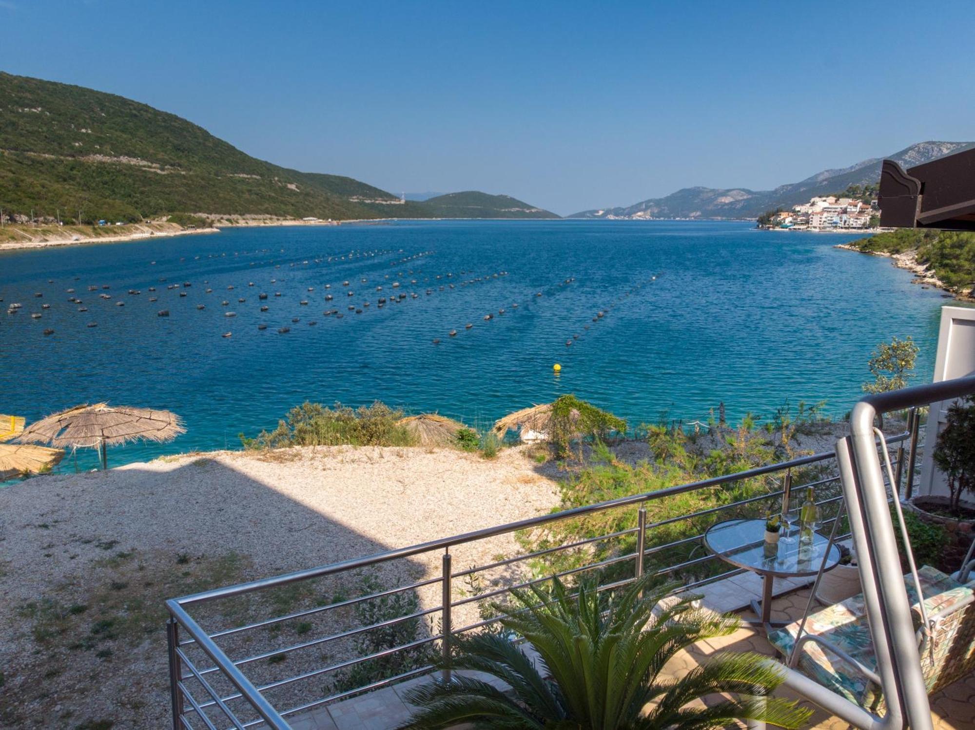Villa San Neum Room photo